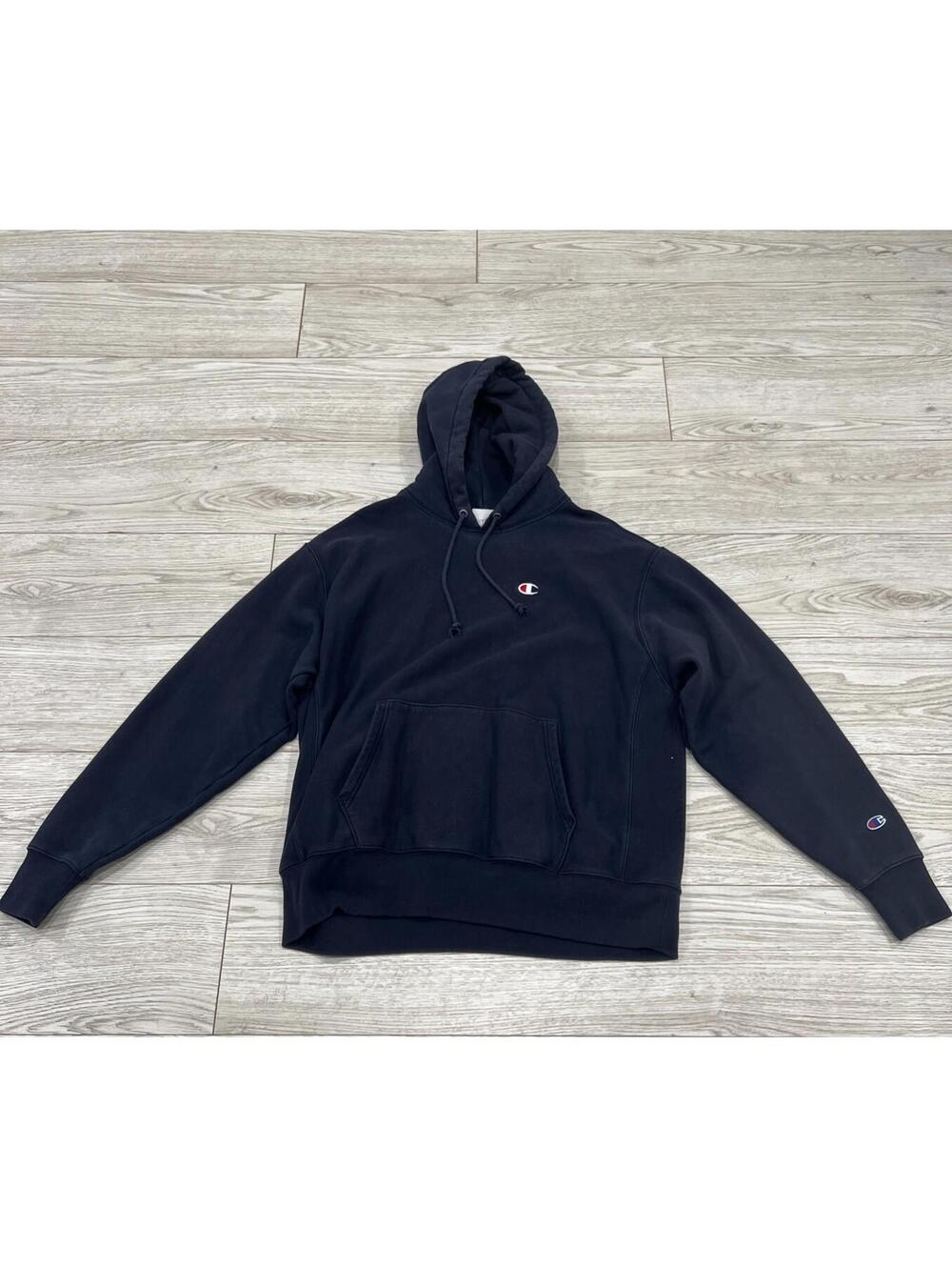 FALL/WINTER Champion Men's Navy Blue Hoodie Vintage Sweater Size XL